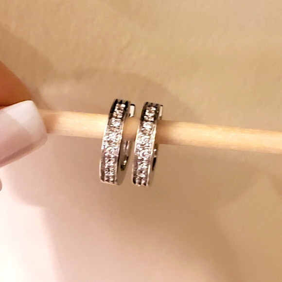 Jewelry - 14k Gold Earrings